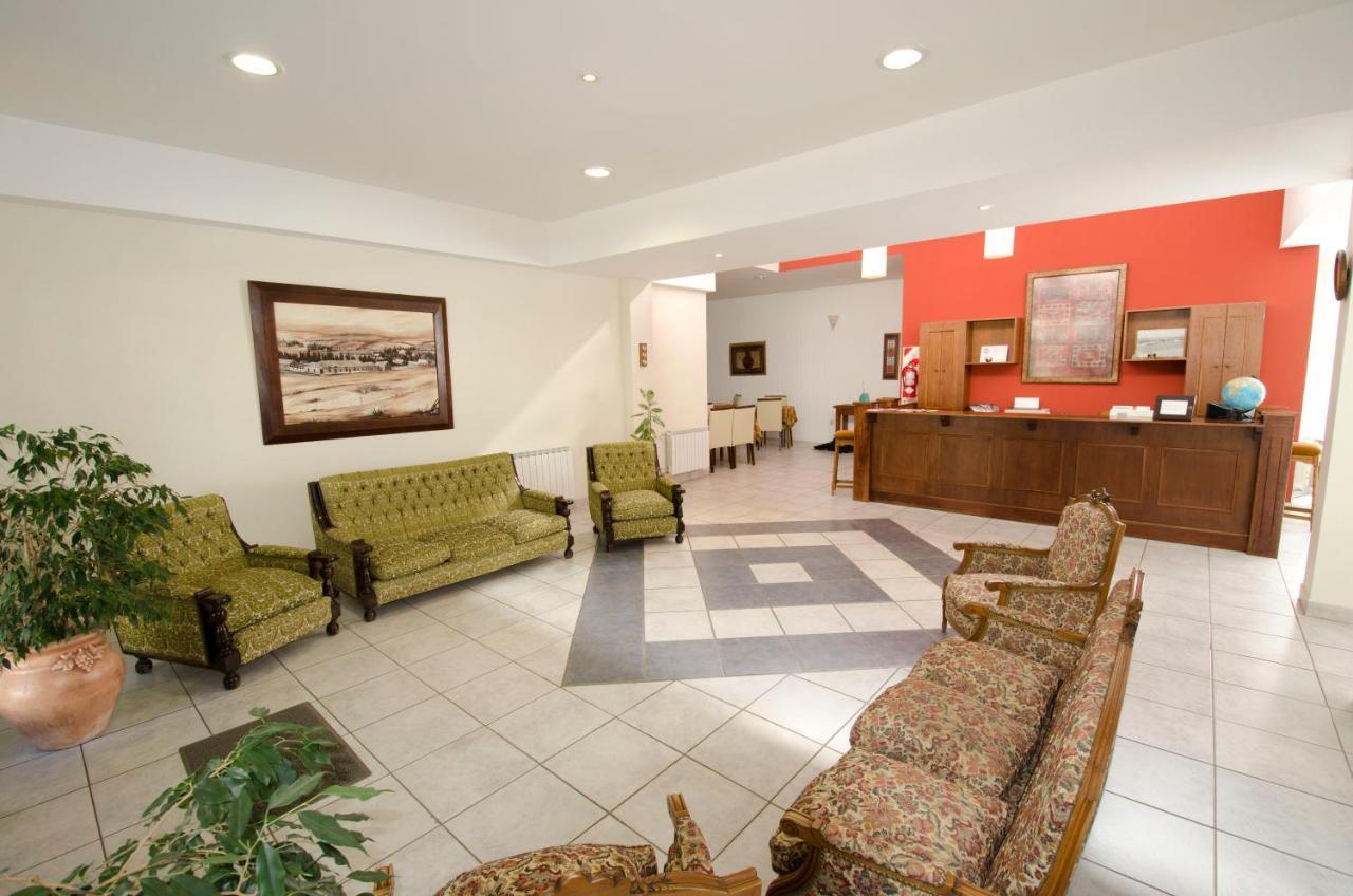 Hotel Amado El Calafate Ngoại thất bức ảnh